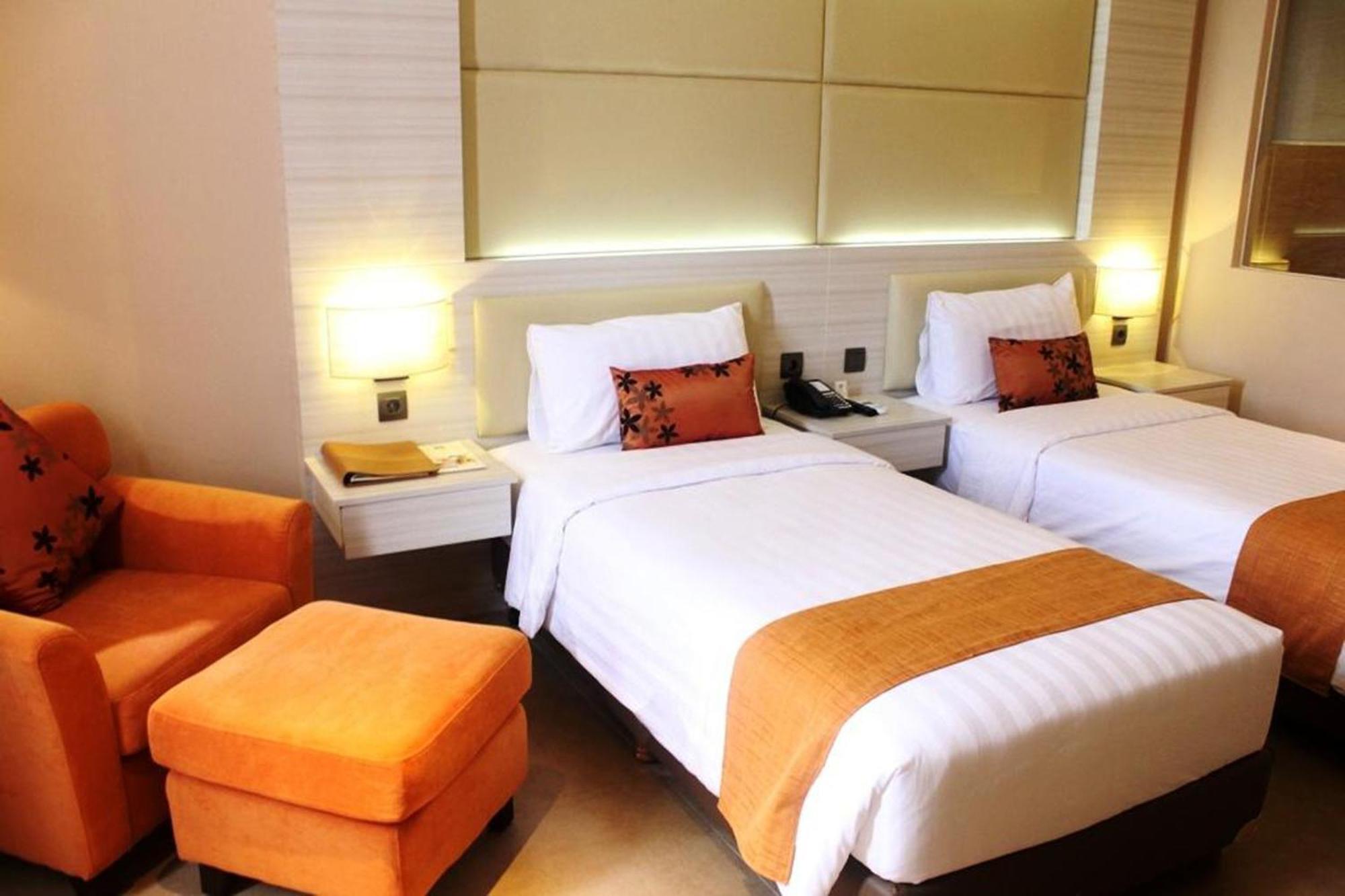 Sotis Hotel Kupang Kupang  Exterior foto